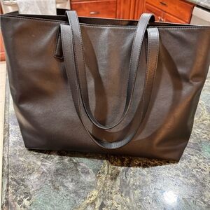 Quince Classic Italian Leather Tote - excellent condition
